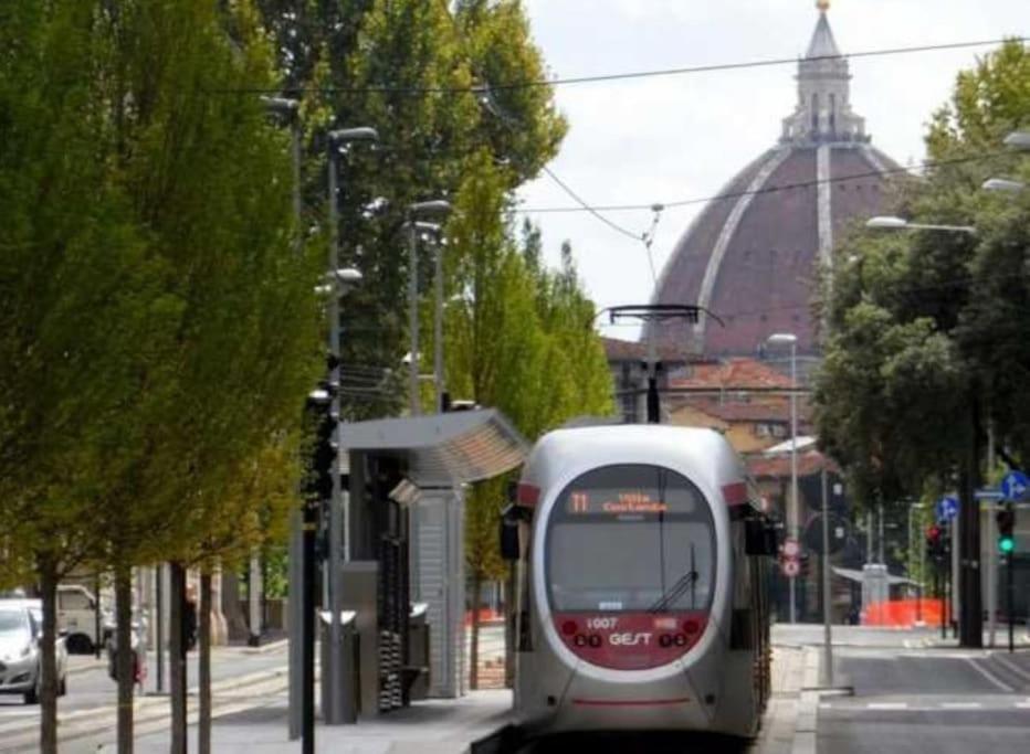 Ferienwohnung Deledda19 Casa A 15 Minuti Da Firenze Scandicci Exterior foto